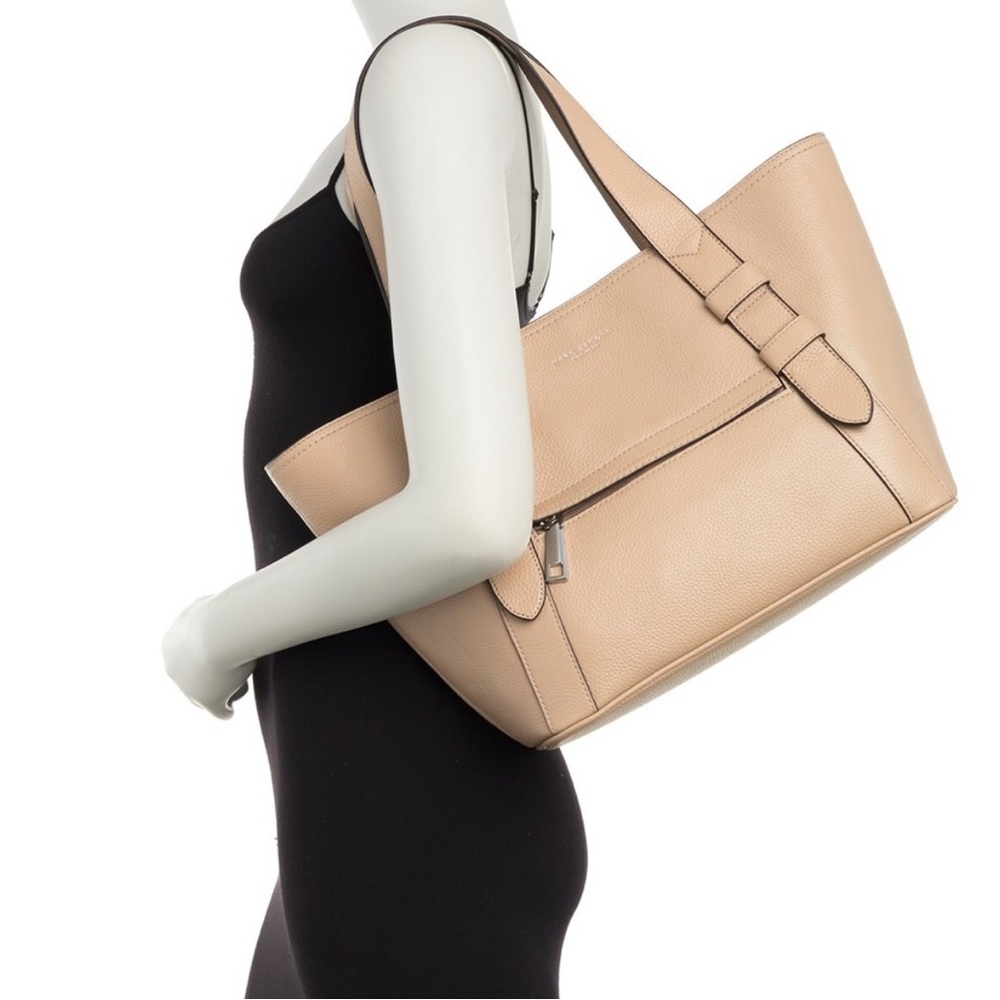 Brand New! Marc Jacobs Anchor Tote Bag in Cream